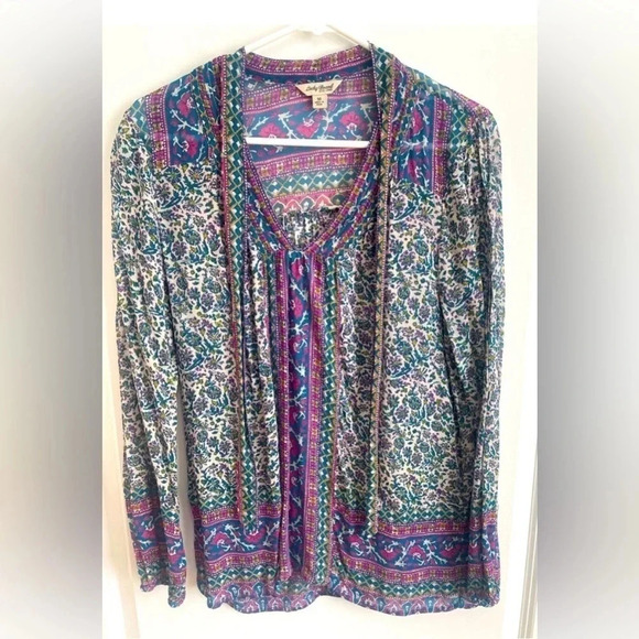 Lucky Brand V neck, Tie front, Pullover Blouse. Sheer. Medium. - Picture 6 of 6